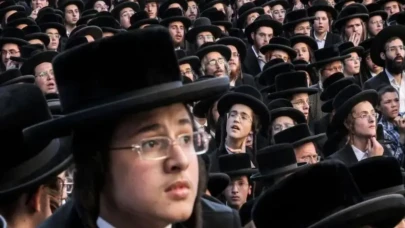 Haredi partilerden Netanyahu’ya rest: Ya yasa çıkar ya hükümet dağılır