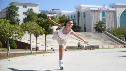 Çocukluk hayalini buz pistine taşıdı, uluslararası şampiyonluklara ulaştı
