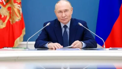 Putin'den St. Petersburg'da tartışma yaratan açıklamalar: "Tüm Ukrayna bizim"