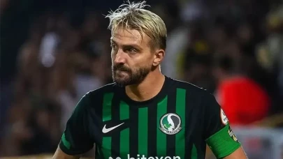 Caner Erkin Eyüpspor'dan ayrıldı, yeni durağı Sakaryaspor oldu