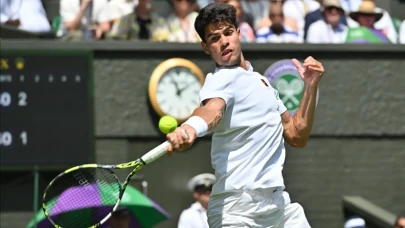 Wimbledon'da Carlos Alcaraz ve Naomi Osaka ikinci tura yükseldi