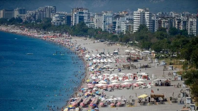 Kültür ve Turizm Bakanı Ersoy: Antalya turist rekoru kırdı