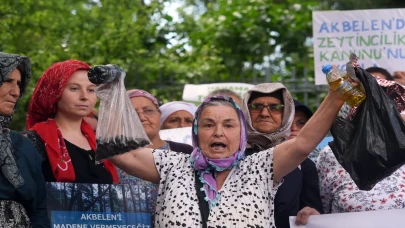 Çiftçiler TBMM önünde kanun teklifine tepki gösterdi