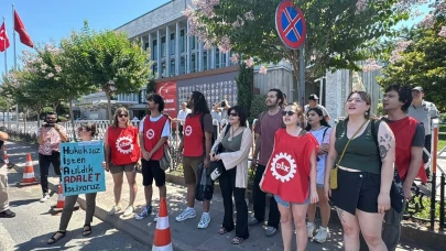 BELTUR işçileri zincirli eylem yaptı: 7 DİSK üyesi gözaltına alındı