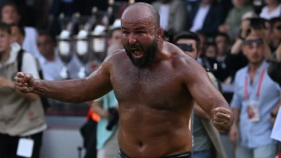 Kırkpınar'da Orhan Okulu, tarih yazdı! Üçüncü kez altın kemeri kazandı