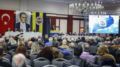 Genel kurul için 10 bini aşkın imza toplandı! Fenerbahçe seçime gidiyor!