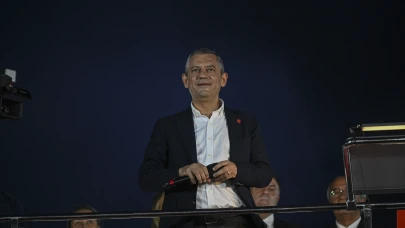 Özgür Özel, Şile'deki mitingde yolsuzluklara sert tepki gösterdi