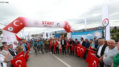 Samsun'da 3. Uluslararası Kurtuluş Yolu Bisiklet Turu başladı