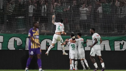 Konyaspor, Eyüpspor'u 3-0 geride bırakıp ilk yarıyı üstün tamamladı