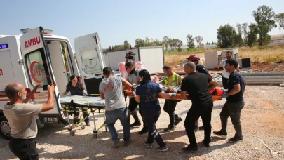 Antalya'da su kuyusuna düşen işçi hastaneye kaldırıldı