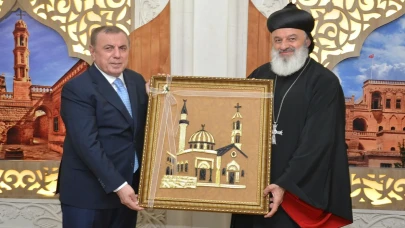 Süryani Ortodoks Kilisesi Patriği Kerim’den Midyat Belediye Başkanı Şahin’e ziyaret