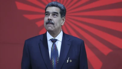 Venezuela’da ABD’nin Maduro hakkındaki ödül kararına tepki yürüyüşü