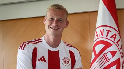 Antalyaspor, Nikola Storm ile 2 yıllık sözleşme imzaladı