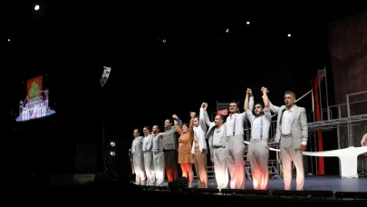 Haldun Taner'in Eseri "Gözlerimi Kaparım Vazifemi Yaparım" İstanbul'da sahnelendi