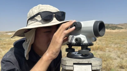 Japon arkeologlar Üçhöyük'te öğrencilere saha deneyimi kazandırıyor