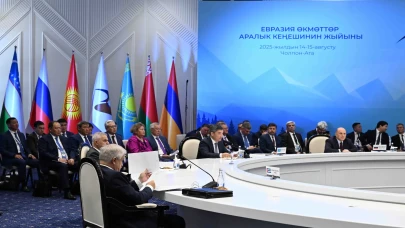 Kırgızistan'da AEB Zirvesi: Ekonomik entegrasyon ve iş birliği konuları masaya yatırıldı