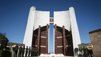 Celal Bayar vefatının 39. yılında Gemlik'te kabri başında anıldı