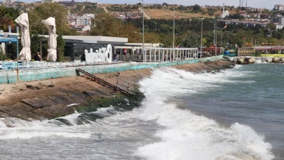 Tekirdağ'da poyraz deniz taşımacılığını durma noktasına getirdi