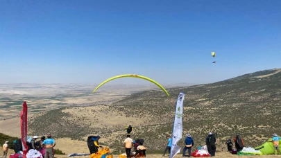 Türkiye Yamaç Paraşütü Mesafe Yarışması Konya’da başladı