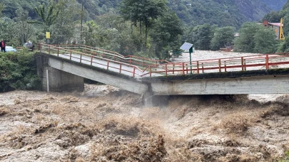 Rize’de sağanak etkili oluyor: Ayder Yaylası yolu ulaşıma kapandı