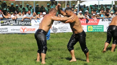 Suluova'da Yağlı Güreş heyecanı: Bekir Eryücel başpehlivan oldu