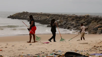 Lagos'ta Dünya Temizlik Günü coşkusu: Elegushi sahili arındı