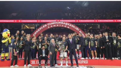 Bakan Bak: Cumhurbaşkanlığı Kupası için Fenerbahçe Beko'ya tebrik