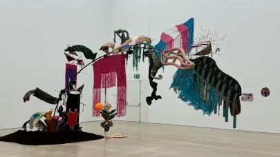 Türkiye'nin İlk Kurumsal Solo Sergisi "Kadife Bakış" Yarın Arter'de Açılıyor