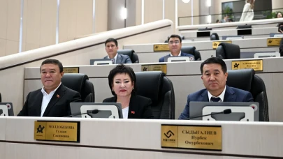 Kırgızistan Meclisi erken seçim kararıyla kendini feshetti !