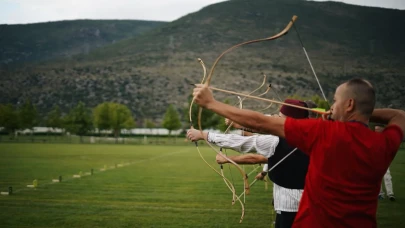 Okçulukta Mostar Zaferi: Sena Keçeci kadınlarda birinci oldu