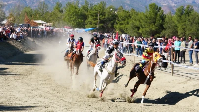 Pırlanta Pirinç Festivali’nde nefes kesen Rahvan At Yarışları