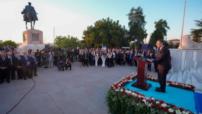 Cumhurbaşkanı Yardımcısı Yılmaz'dan Diplomatlarla Ekonomik Fırsatlar ve Barış Çağrısı