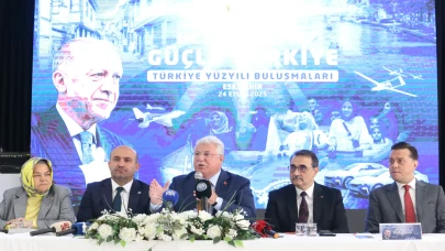 Akbaşoğlu'ndan Özgür Özel'e sert yolsuzluk suçlaması !