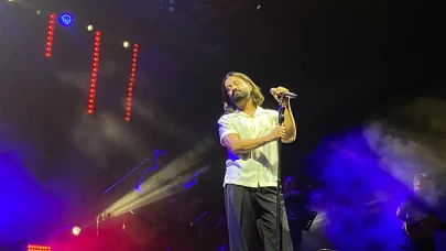 Bozüyük'te Kurtuluş Günü'nde Koray Avcı konseri