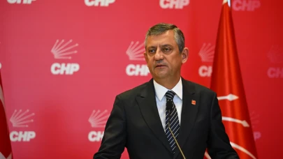 Özgür Özel’den sert Venezuela eleştirisi: Erdoğan’a Trump soruları