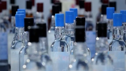 Antalya'da büyük alkol operasyonu: 4.663 litre sahte içki ele geçirildi
