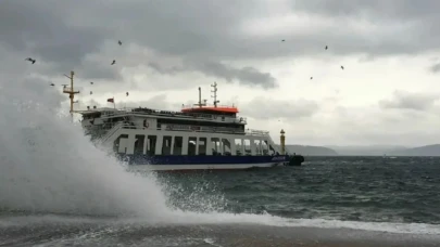 Olumsuz hava deniz ulaşımını aksattı: İDO ve BUDO sefer iptalleri