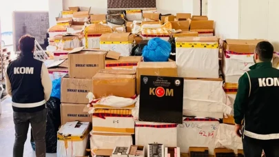 Artvin'de nevresimlerin arasından 300 milyon liralık kaçak ürün