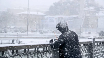 Yurdun dört bir yanında kar alarmı: Ulaşımda büyük aksaklıklar yaşanıyor