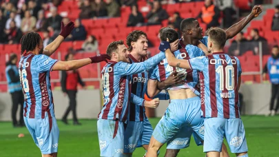 Trabzonspor, Samsunspor'u 3-0 ile geçerek Fenerbahçe maçı öncesi moral buldu