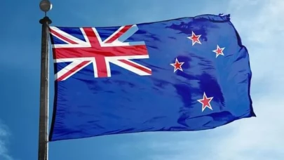 Yeni Zelanda'da şiddetli fırtına: Ulaşım aksadı, 30 bin ev elektriksiz kaldı