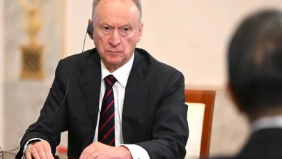 Rusya, Çin ve İran Hürmüz Boğazı'nda dev ortak deniz tatbikatı başlatıyor