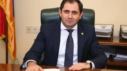 Ermenistan Savunma Bakanı İran'da resmi temaslarda bulunuyor