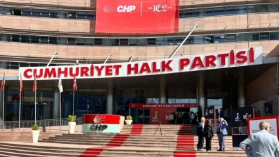 Cumhuriyet Halk Partisi'nin kurultay davası ertelendi: Neden bu kadar çok tartışma var?