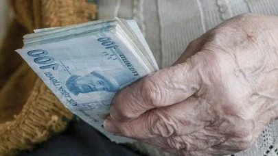 Emekliler bayram ikramiyesi artışını dört gözle bekliyor, zam ne zaman gelecek?