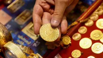 Altın ve gümüş çakıldı