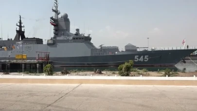 İran ve Rusya, Umman Denizi'nde ortak deniz tatbikatını başarıyla tamamladı