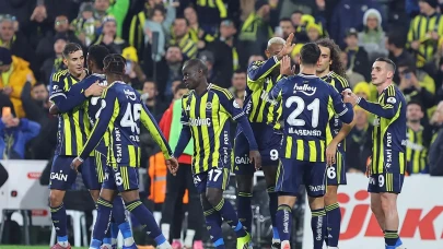 Fenerbahçe, Gençlerbirliği'ni 3-1 yenerek puanını 49'a yükseltti, yeni transfer Kanté ilk maçına çıktı