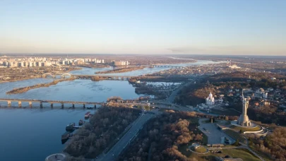 Moldova'da Dinyeper Nehri'nde petrol sızıntısı! Su kesintileri başladı