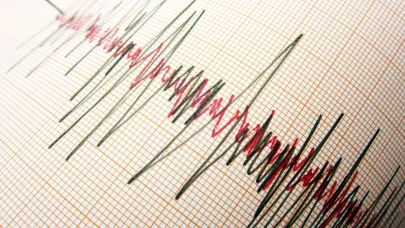 Yunanistan'da 5.8 Büyüklüğünde Deprem! Can Kaybı ve Hasar Yok mu?